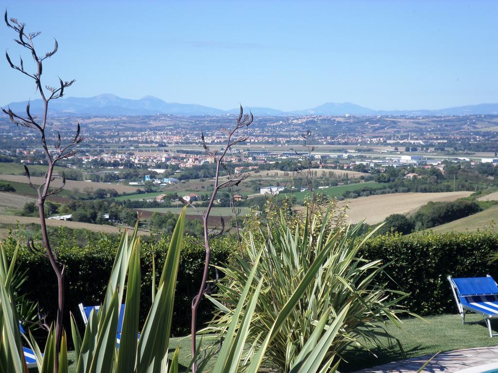 Bed And Breakfast " Il Tesoro Di Mario " Falconara Marittima Exterior photo