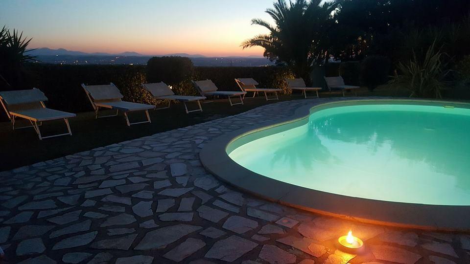 Bed And Breakfast " Il Tesoro Di Mario " Falconara Marittima Exterior photo